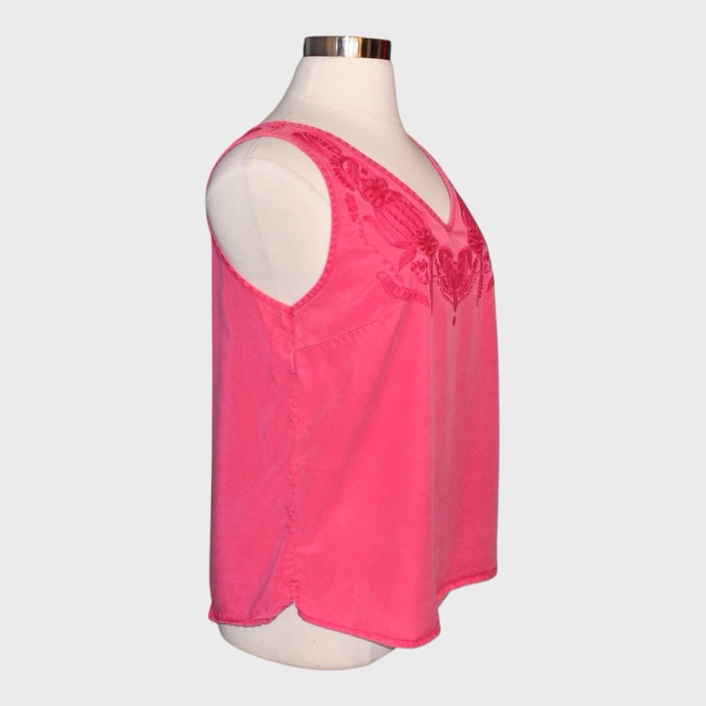 Soft Surroundings Sleeveless Embroidered V Neck Tank Top‎ - Picture 2 of 5